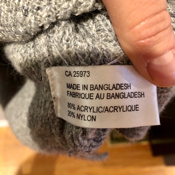 ⭐️2 for $30⭐️ One on One Sweater - Picture 7 of 8